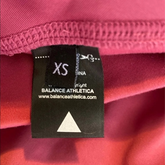 ❗️SOLD❗️Balance Athletica Ascend Leggings - Picture 6 of 11